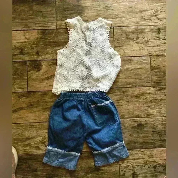 Lot of 2 items: shorts size 8 lace vest 6-8? - Picture 2 of 3